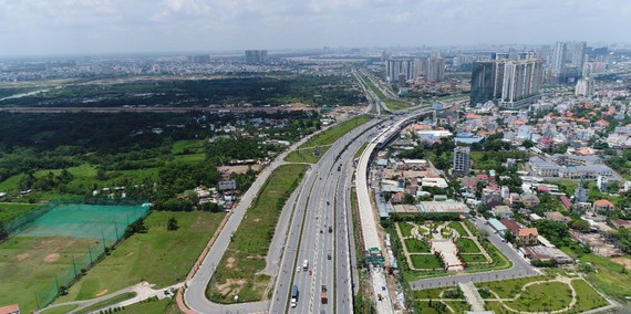 ĐẤT NỀN, CĂN HỘ TIẾP TỤC KHAN HIẾM NGUỒN CUNG