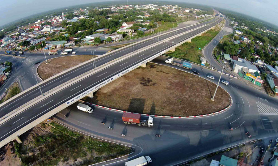 CÚ HÍCH MỚI CHO BẤT ĐỘNG SẢN VÙNG VEN