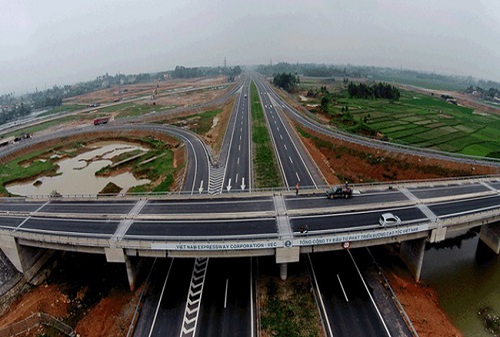 BẤT ĐỘNG SẢN LONG AN LÊN NGÔI NHỜ CÚ HÍCH HẠ TẦNG GIAO THÔNG