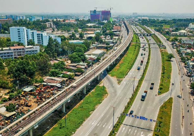 PHÁT TRIỂN ĐÔ THỊ VÙNG VEN TP HCM NHỜ HẠ TẦNG GIAO THÔNG